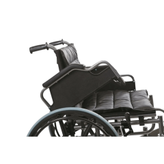 Poylin P114 Büyük Beden Tekerlekli Sandalye | 50 cm Oturma Genişliği | Yüksek Taşıma Kapasitesi