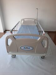 TAGESAN 2 Motorlu Tabanca Korkuluklu Hasta Karyolası ABS Başlıklı