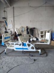 TAGESAN 4 Motorlu Hasta Karyolası Dik Pozisyon Veren Karyola Asansörlü Hasta Karyolası